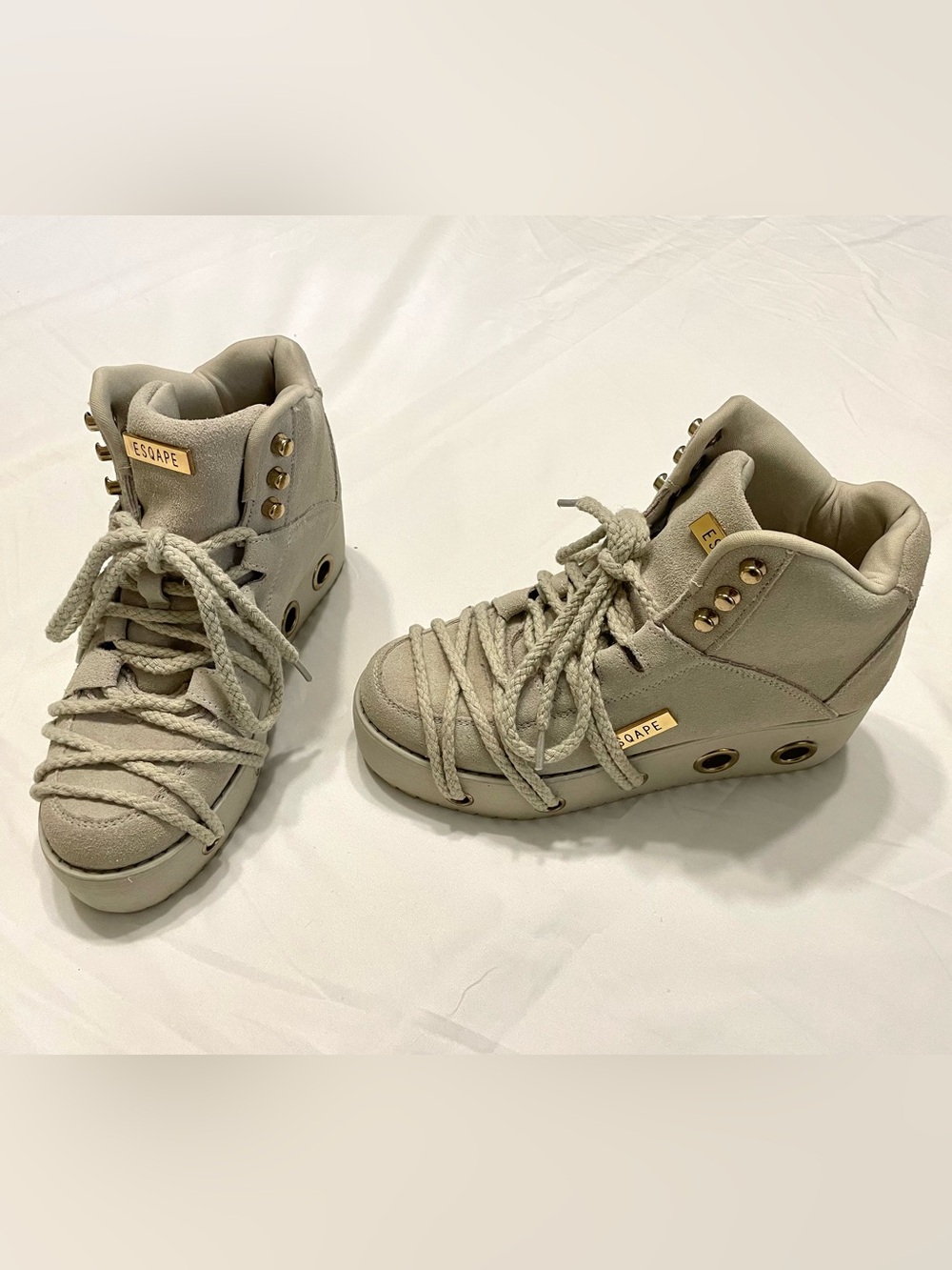 Yru esqape featuring sheidlina platform rope accent sneakers